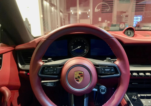 Porsche 911 cena 599000 przebieg: 10000, rok produkcji 2021 z Byczyna małe 596